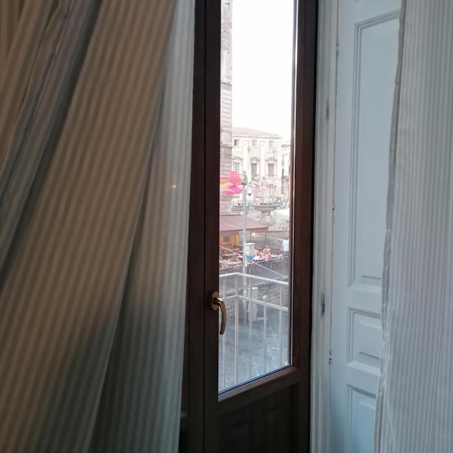 A Piscaria Apartment คาตาเนีย ภายนอก รูปภาพ