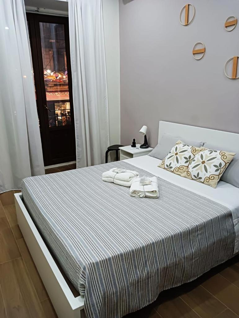A Piscaria Apartment คาตาเนีย ภายนอก รูปภาพ
